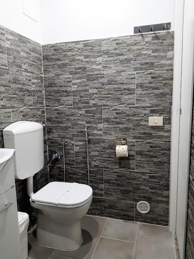 Guest House Il Faraone Fiumicino Exterior photo