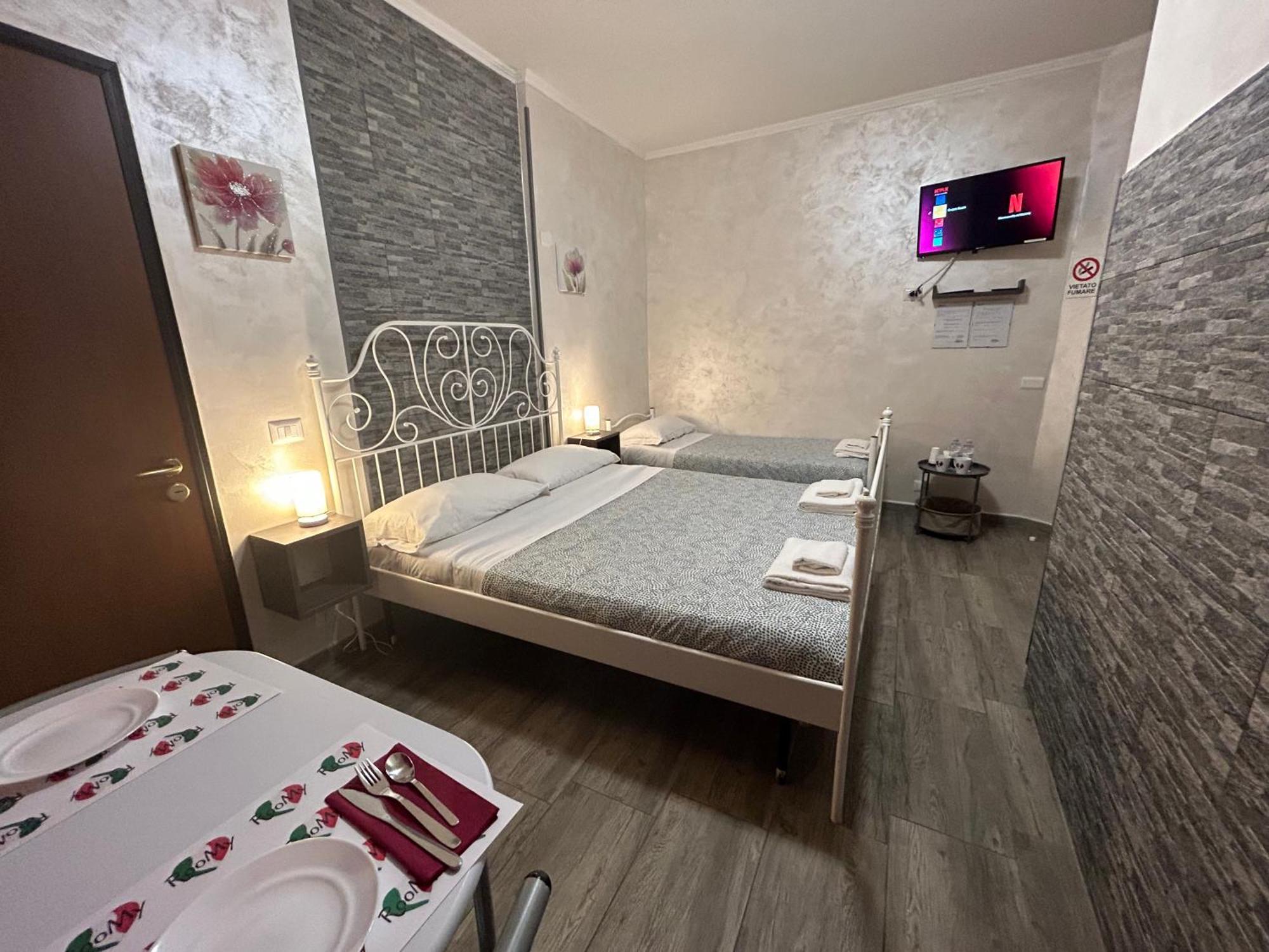 Guest House Il Faraone Fiumicino Exterior photo